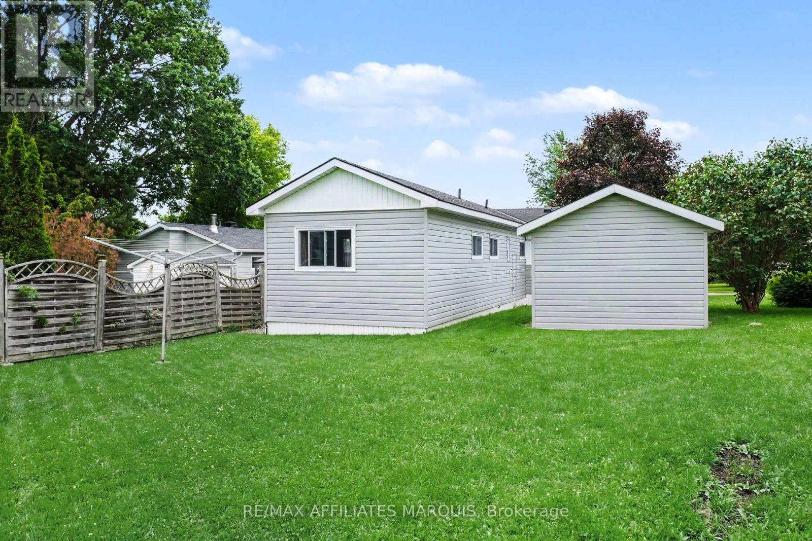 10 SADDLE AVENUE - 27