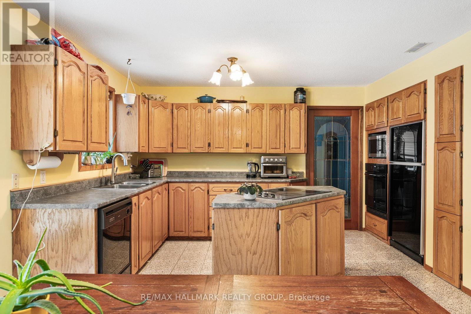 477 DUVERNAY DRIVE - 13