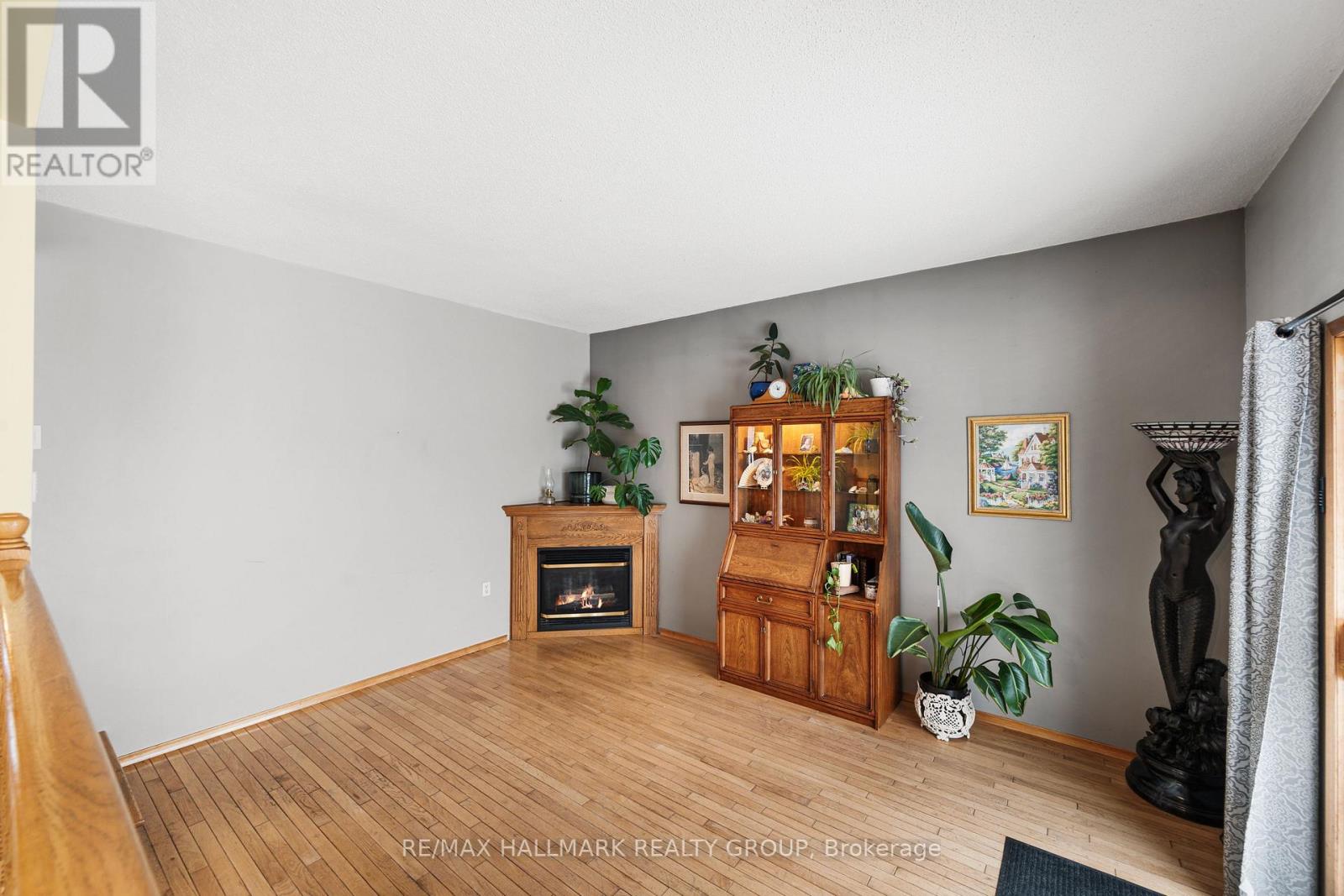 477 DUVERNAY DRIVE - 7