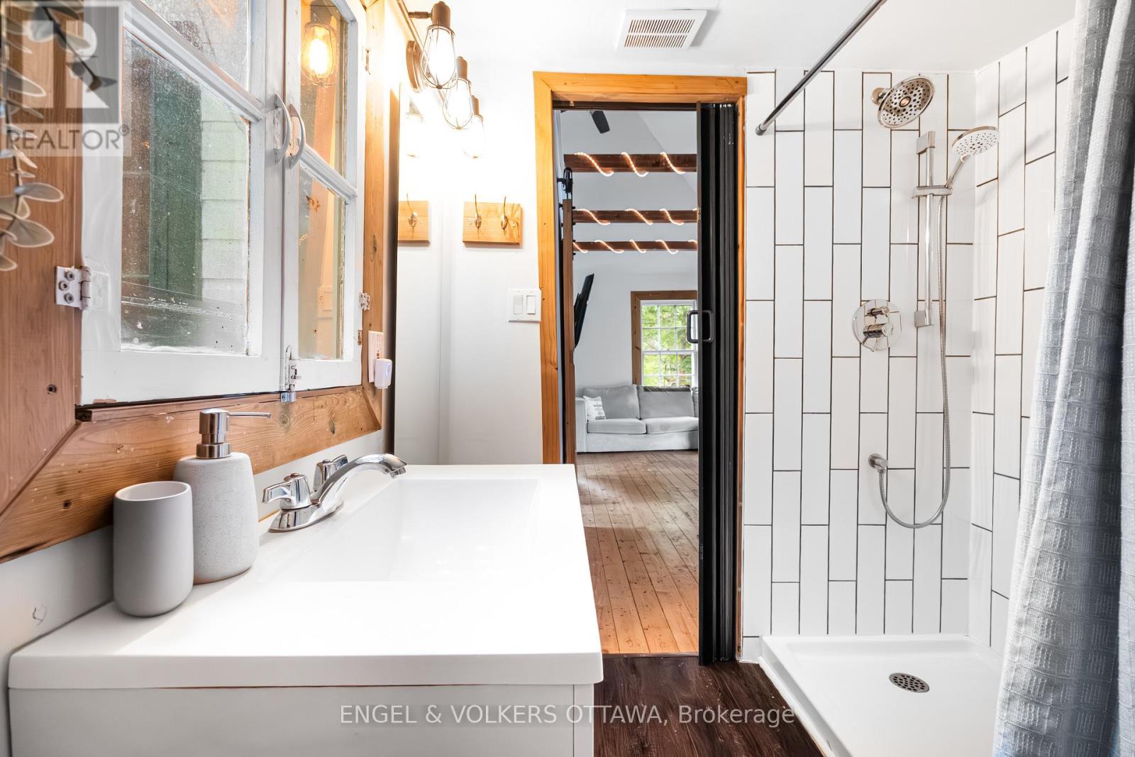 1779 CENTENNIAL LAKE ROAD - 31