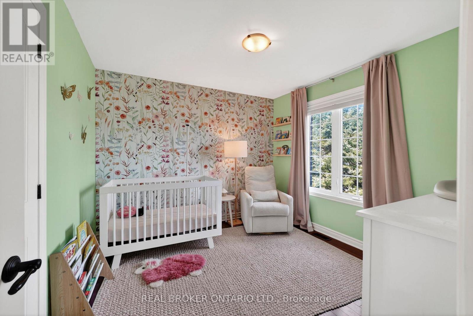 12 PENNY LANE - 26