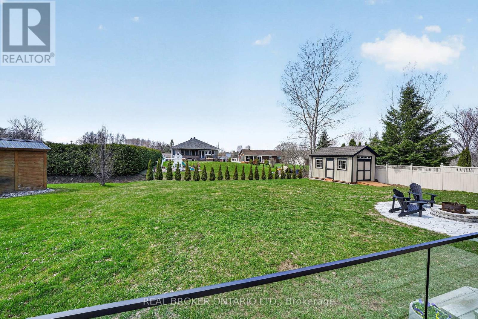 12 PENNY LANE - 42