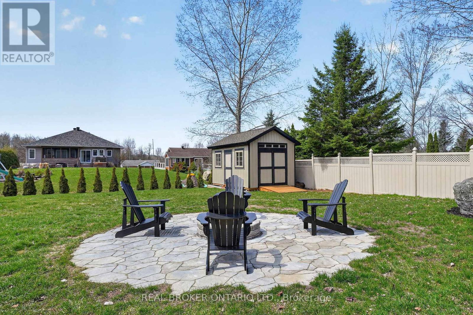 12 PENNY LANE - 44