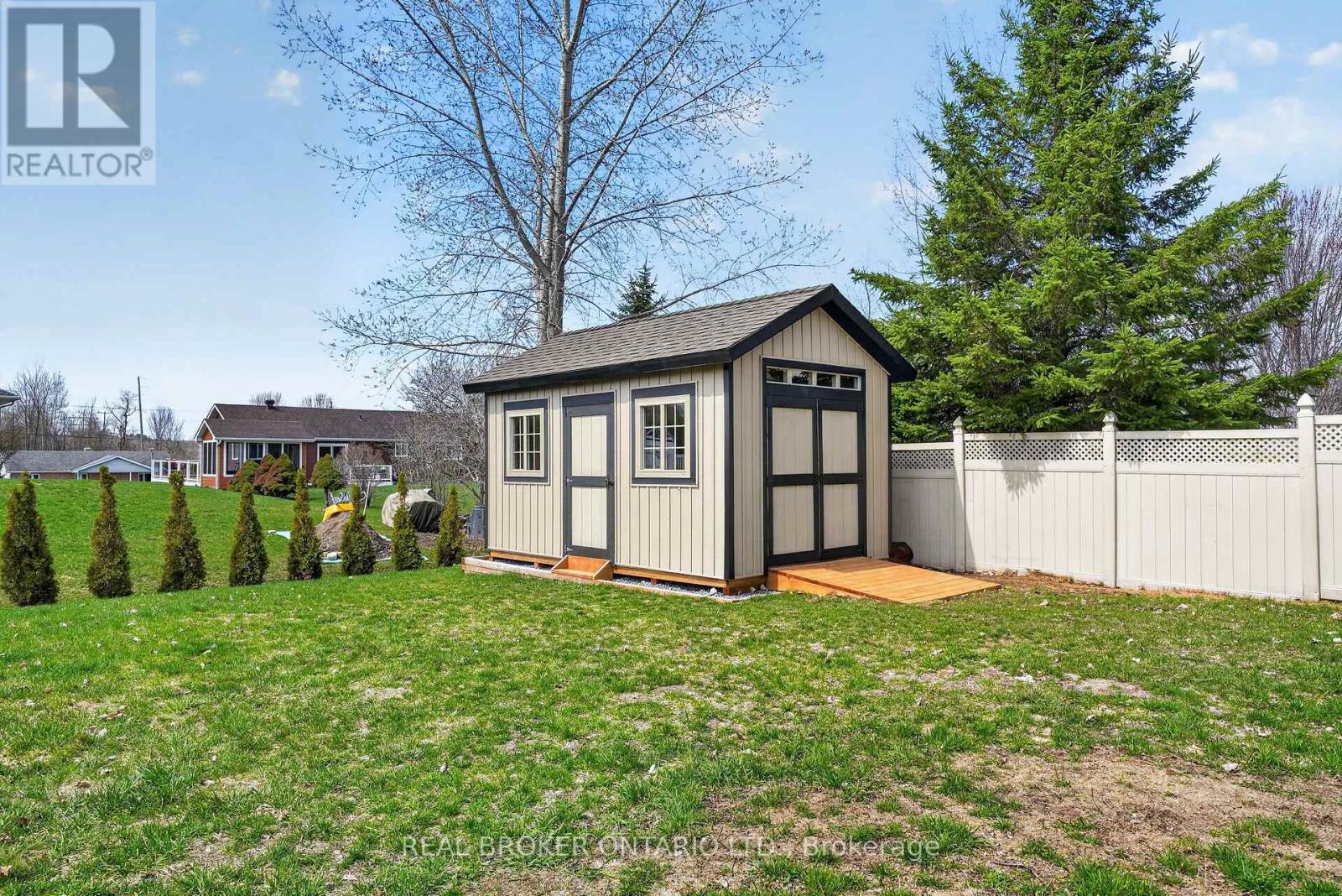 12 PENNY LANE - 45
