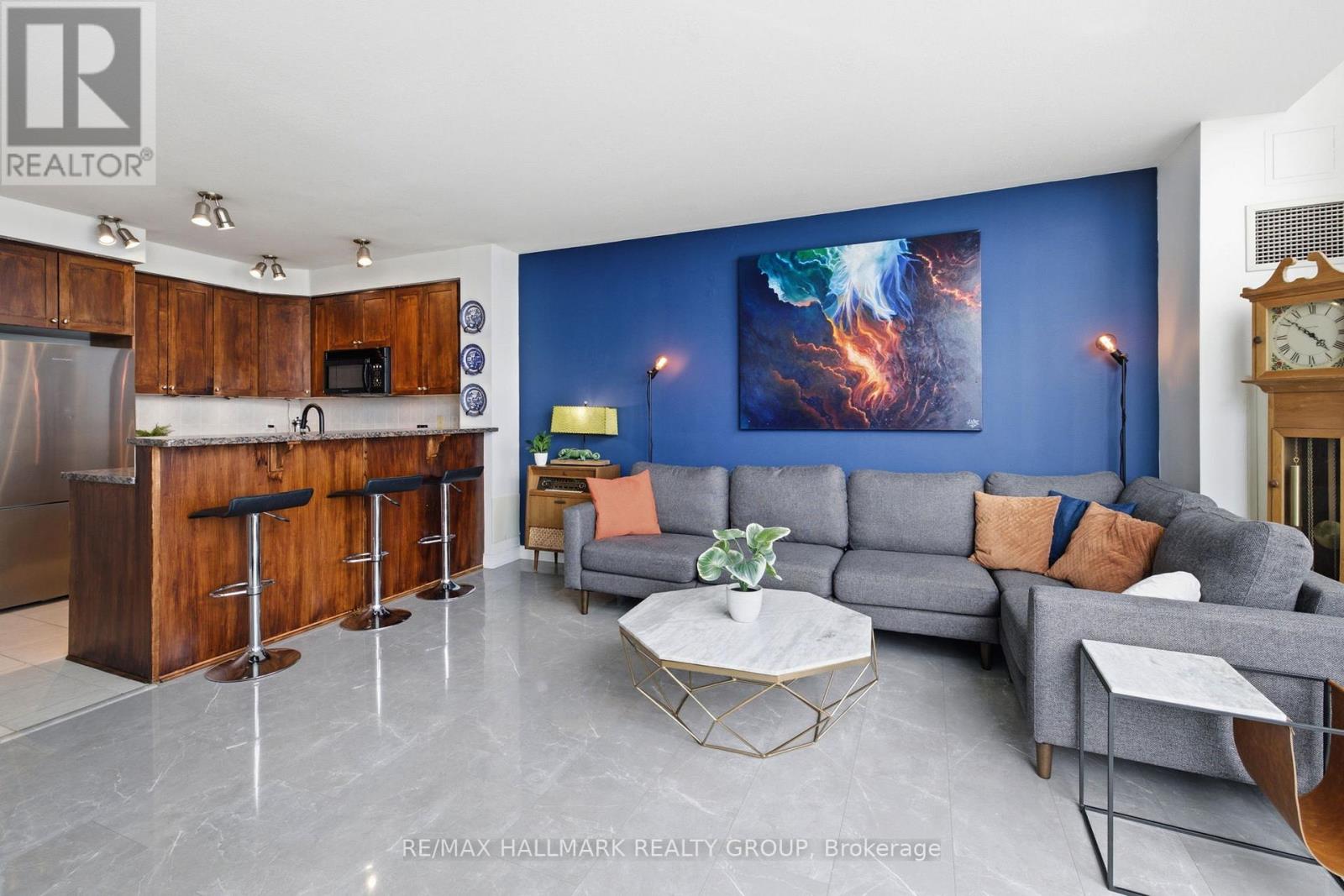 #2301 570 LAURIER AVENUE W - 13