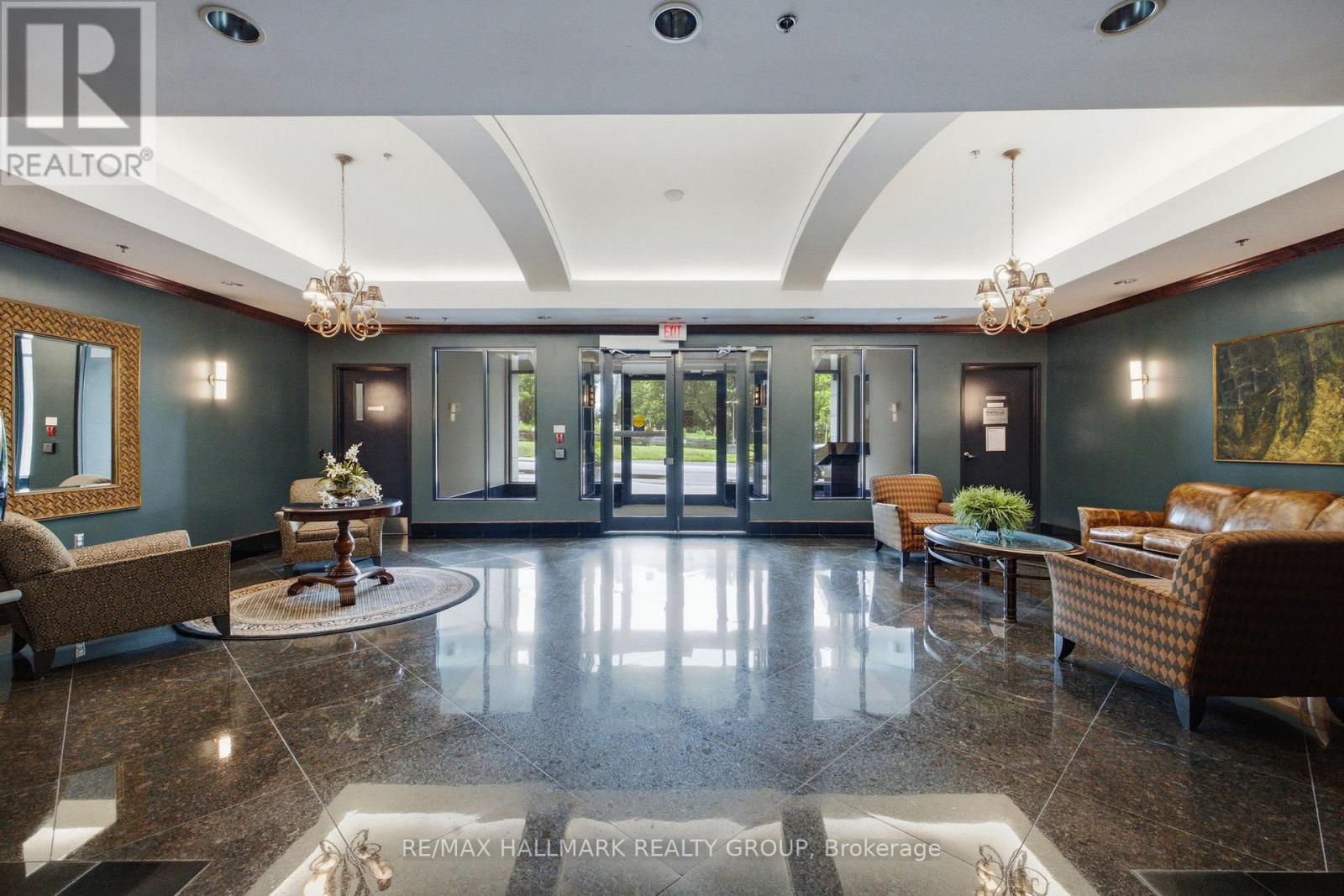#2301 570 LAURIER AVENUE W - 2