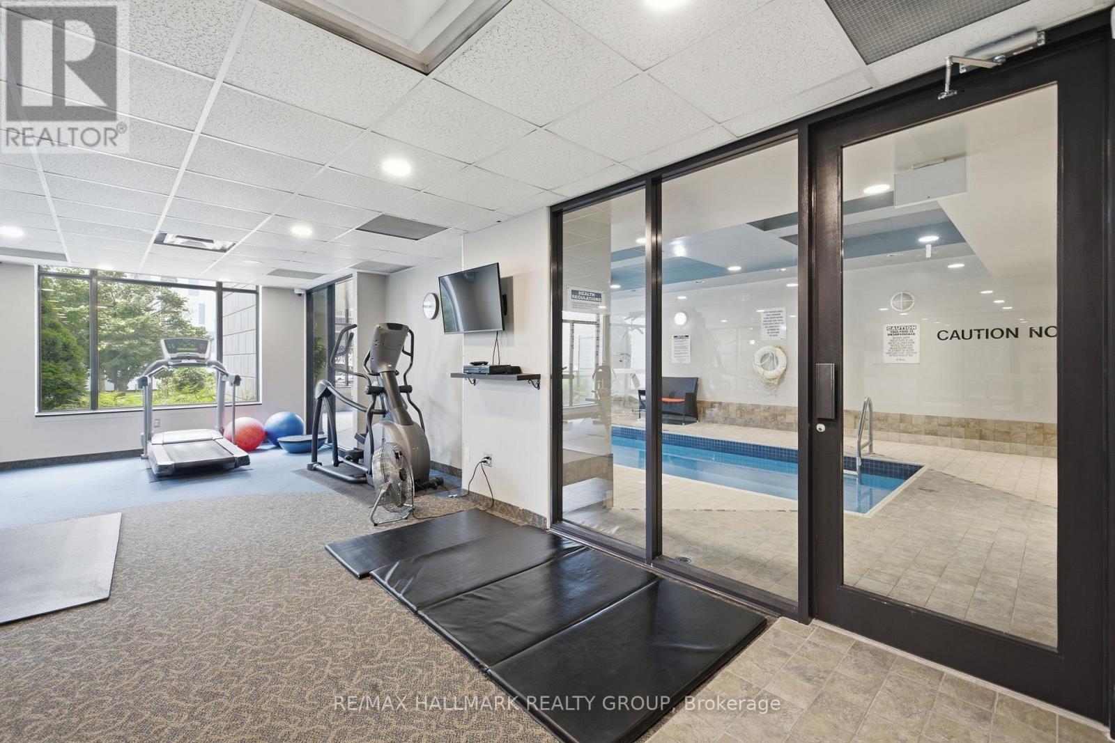 #2301 570 LAURIER AVENUE W - 33