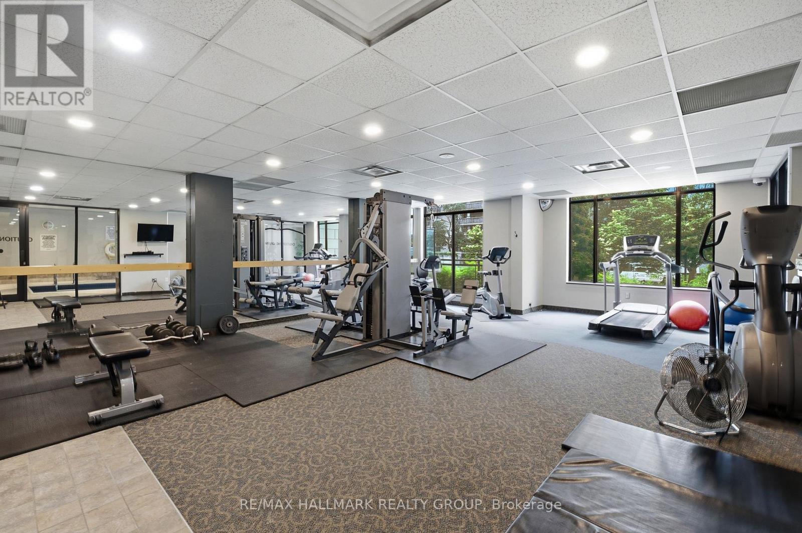 #2301 570 LAURIER AVENUE W - 35