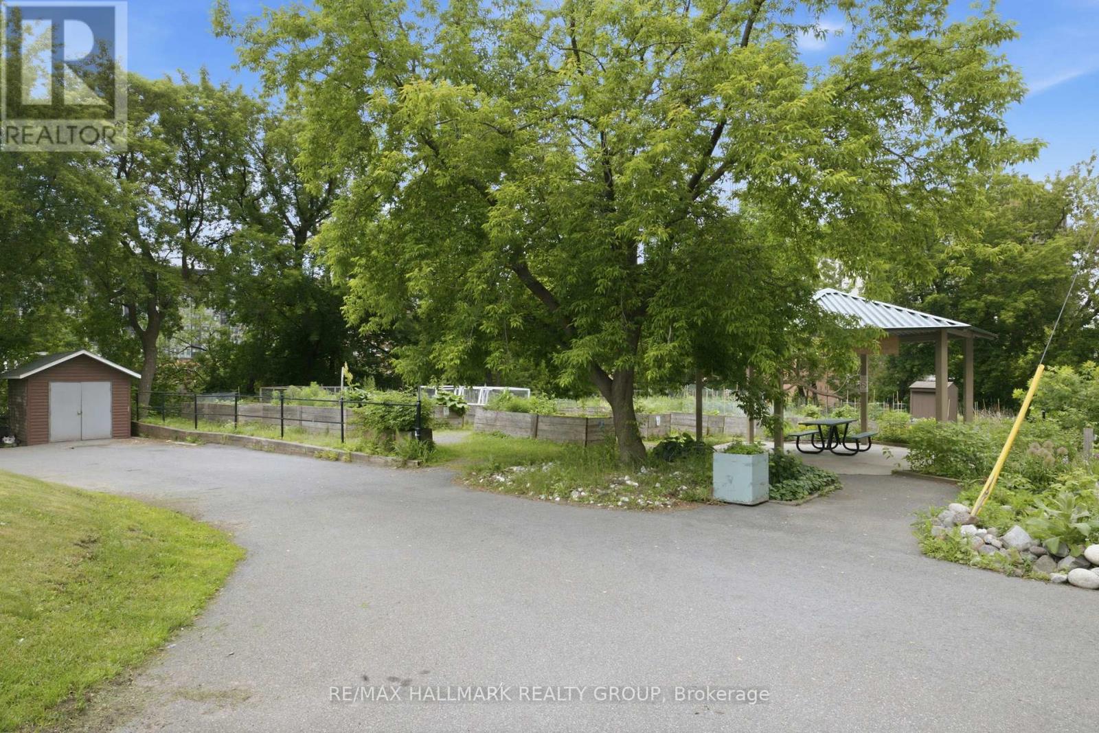 #2301 570 LAURIER AVENUE W - 45