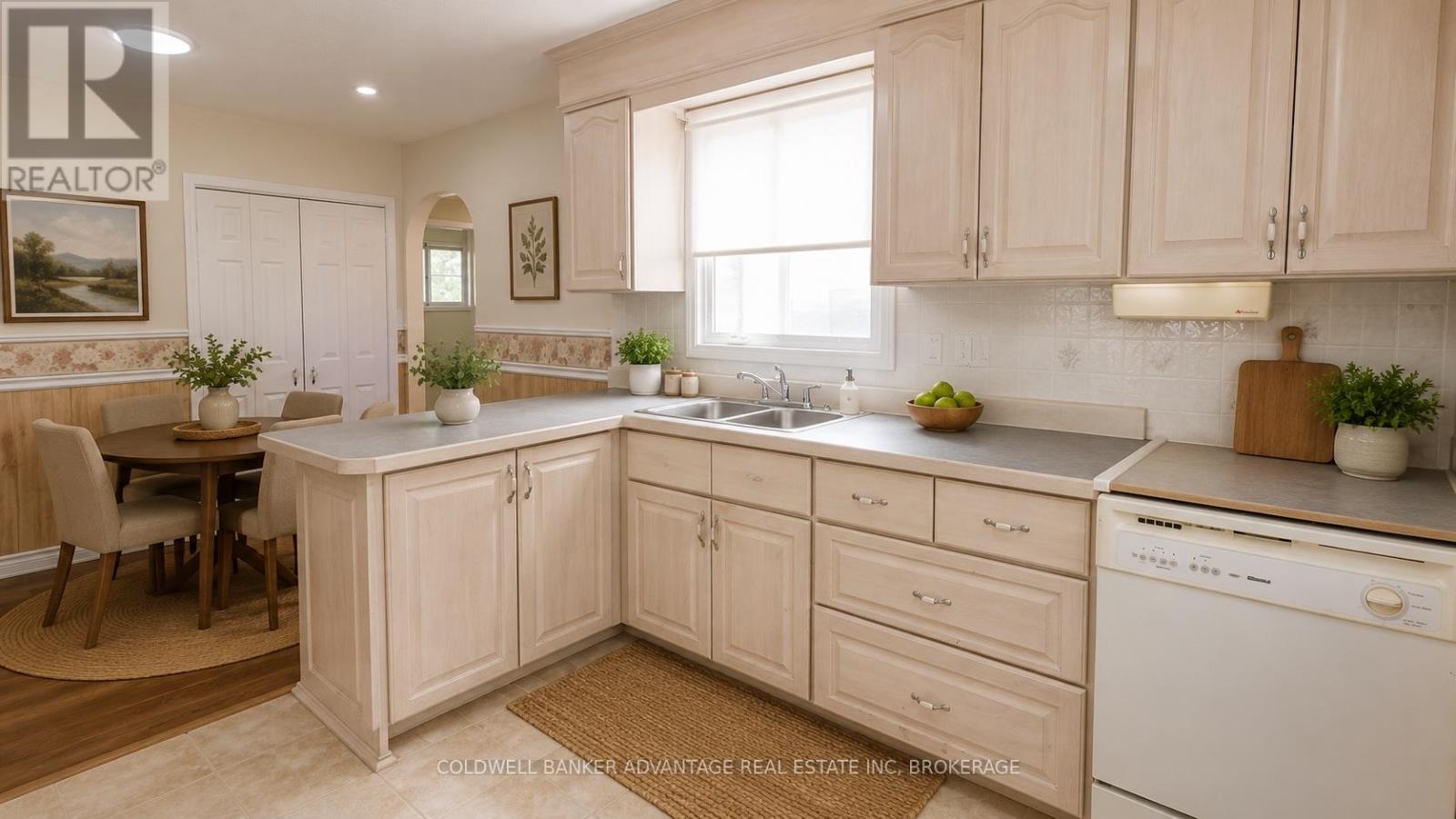 68 CAMERON AVENUE - 12