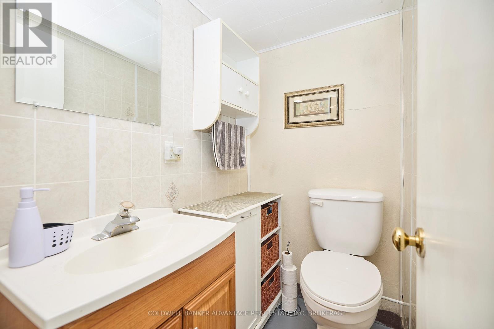 68 CAMERON AVENUE - 20