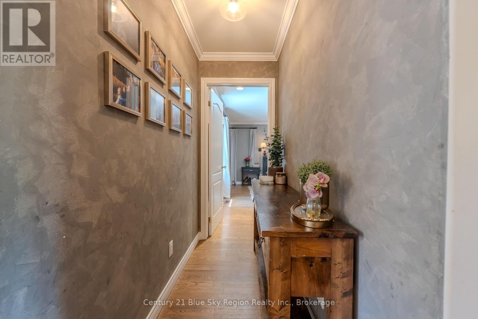 448 HOLDITCH STREET - 17