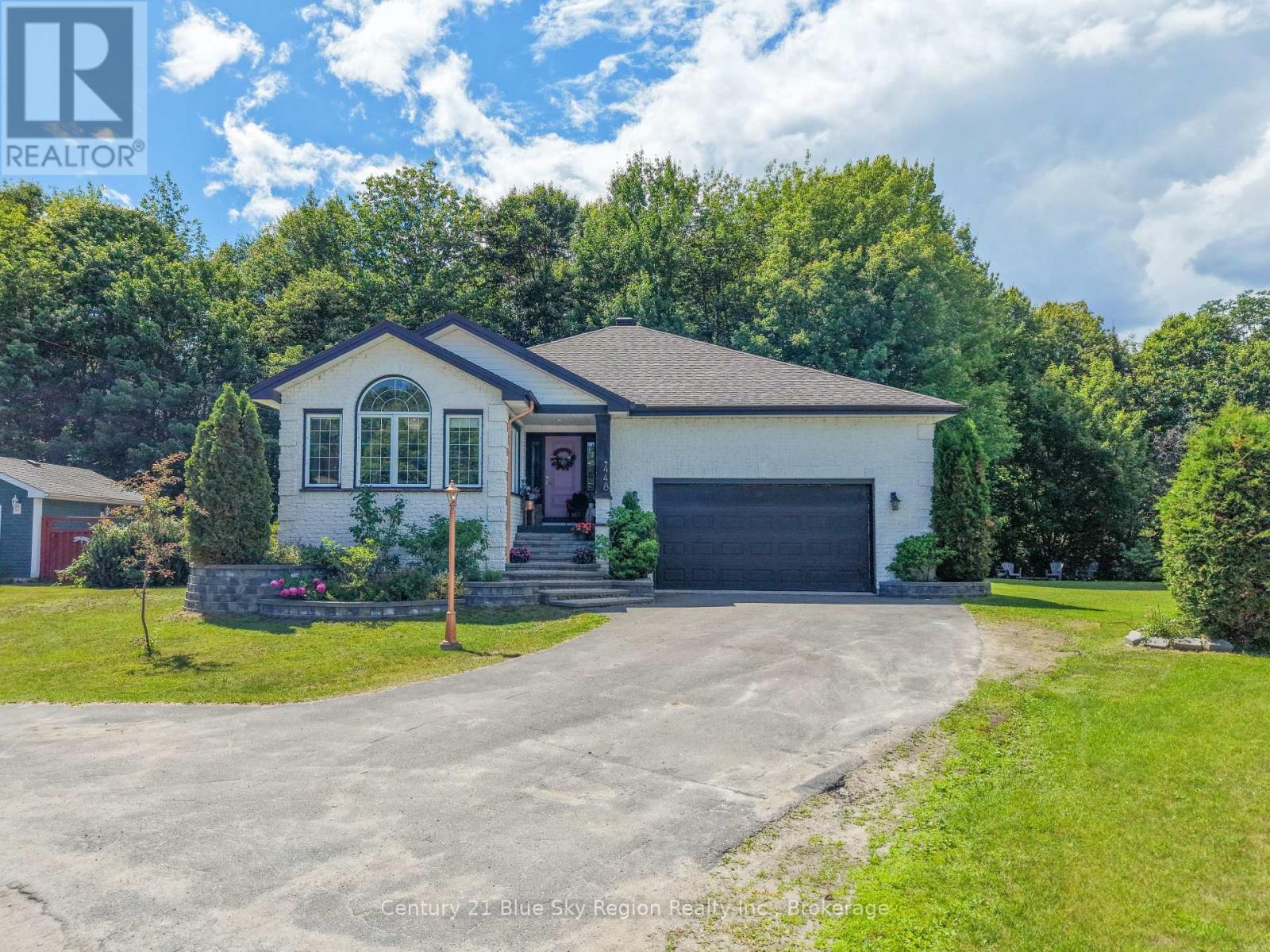 448 HOLDITCH STREET - 37