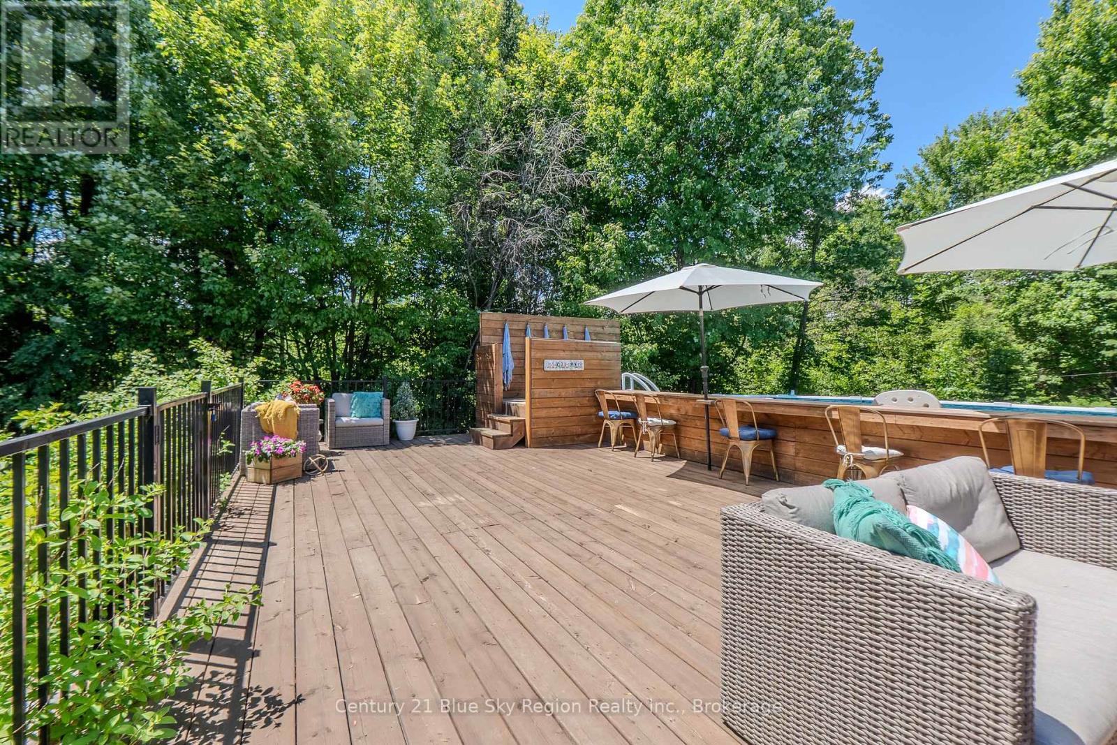 448 HOLDITCH STREET - 43