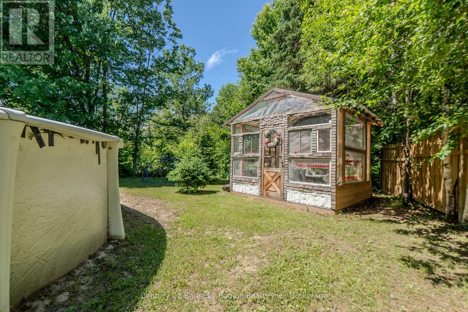 448 HOLDITCH STREET - 46