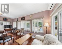 Living room - 390 King Street, Midland, ON L4R3M9 Photo 16