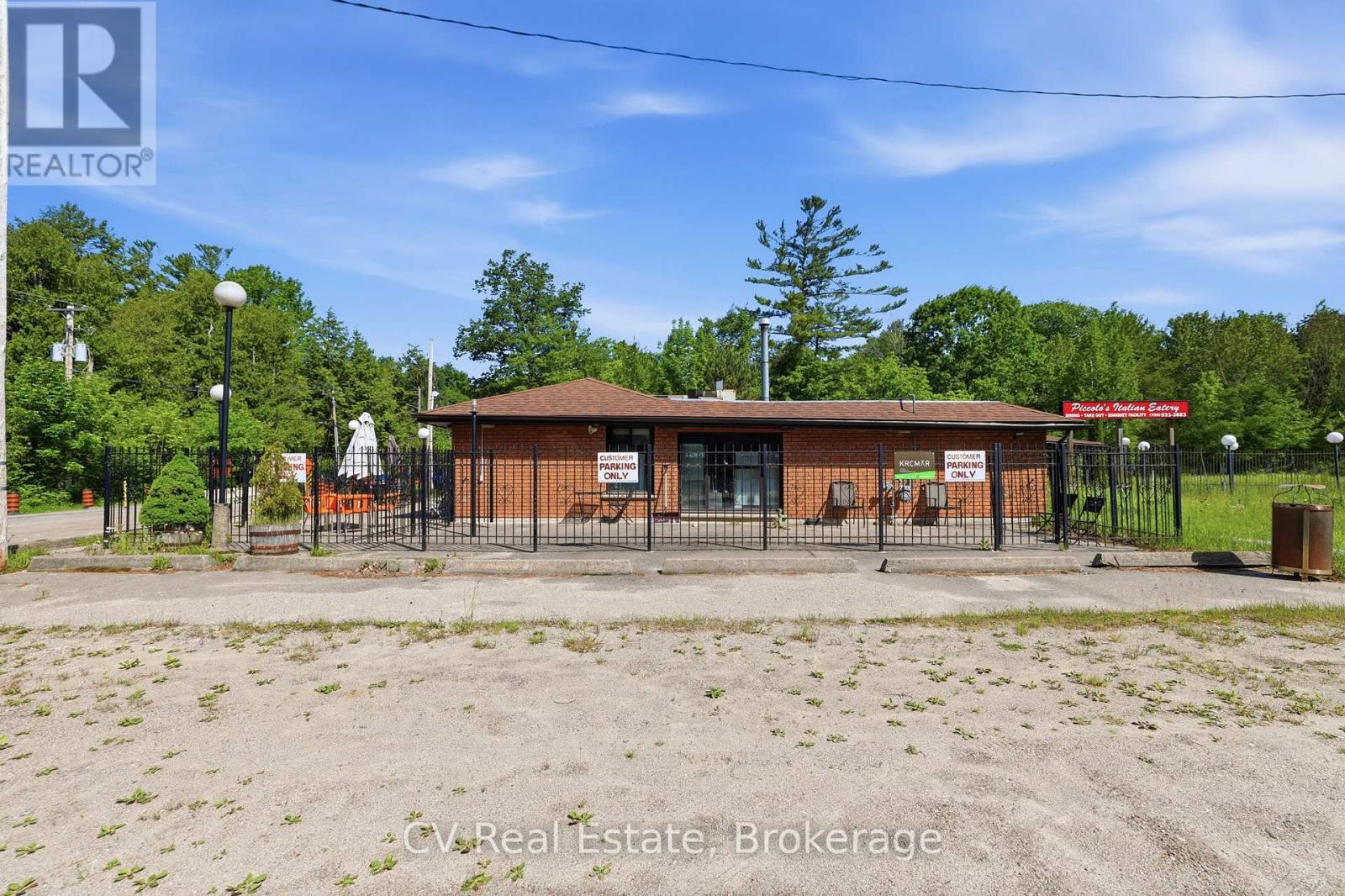 581 Tiny Beaches Road North — photo 21
