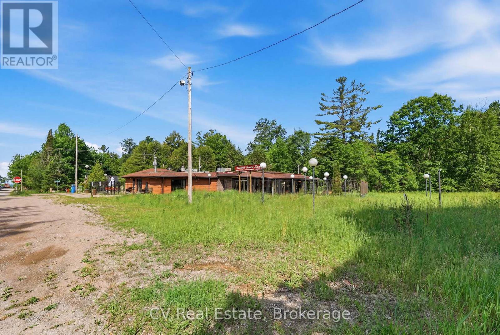 581 Tiny Beaches Road North — photo 22