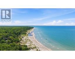 581 Tiny Beaches Road N, Tiny, ON L0L2J0 Photo 7
