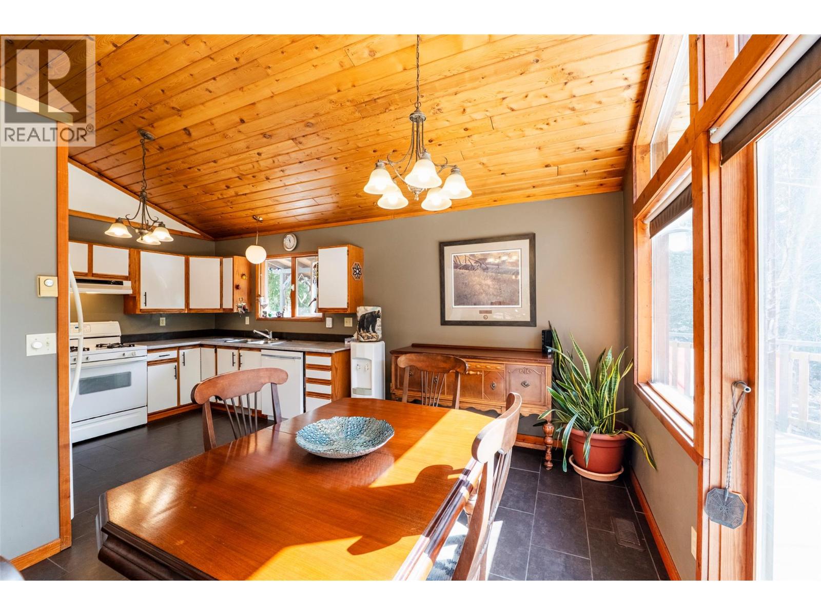 7077 Beggs Road - 9