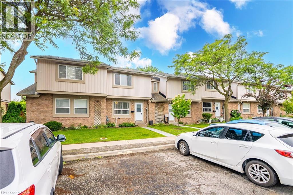Parking#647 Right Outfront of Unit