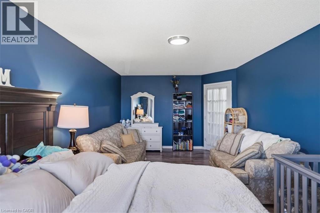 4804 JOHN Street - 14
