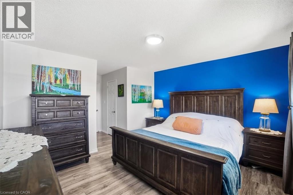4804 JOHN Street - 17