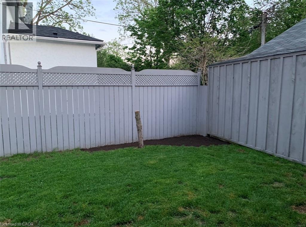 21 CEDAR Street - 23