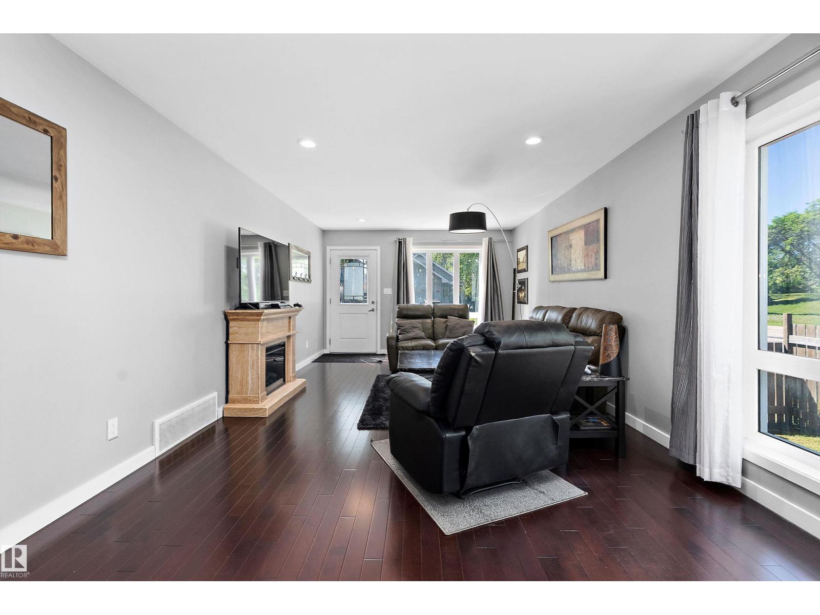 14832 103 Ave NW - 6