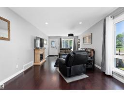 Bedroom 2 - 14832 103 Ave Nw, Edmonton, AB T5N0V1 Photo 6