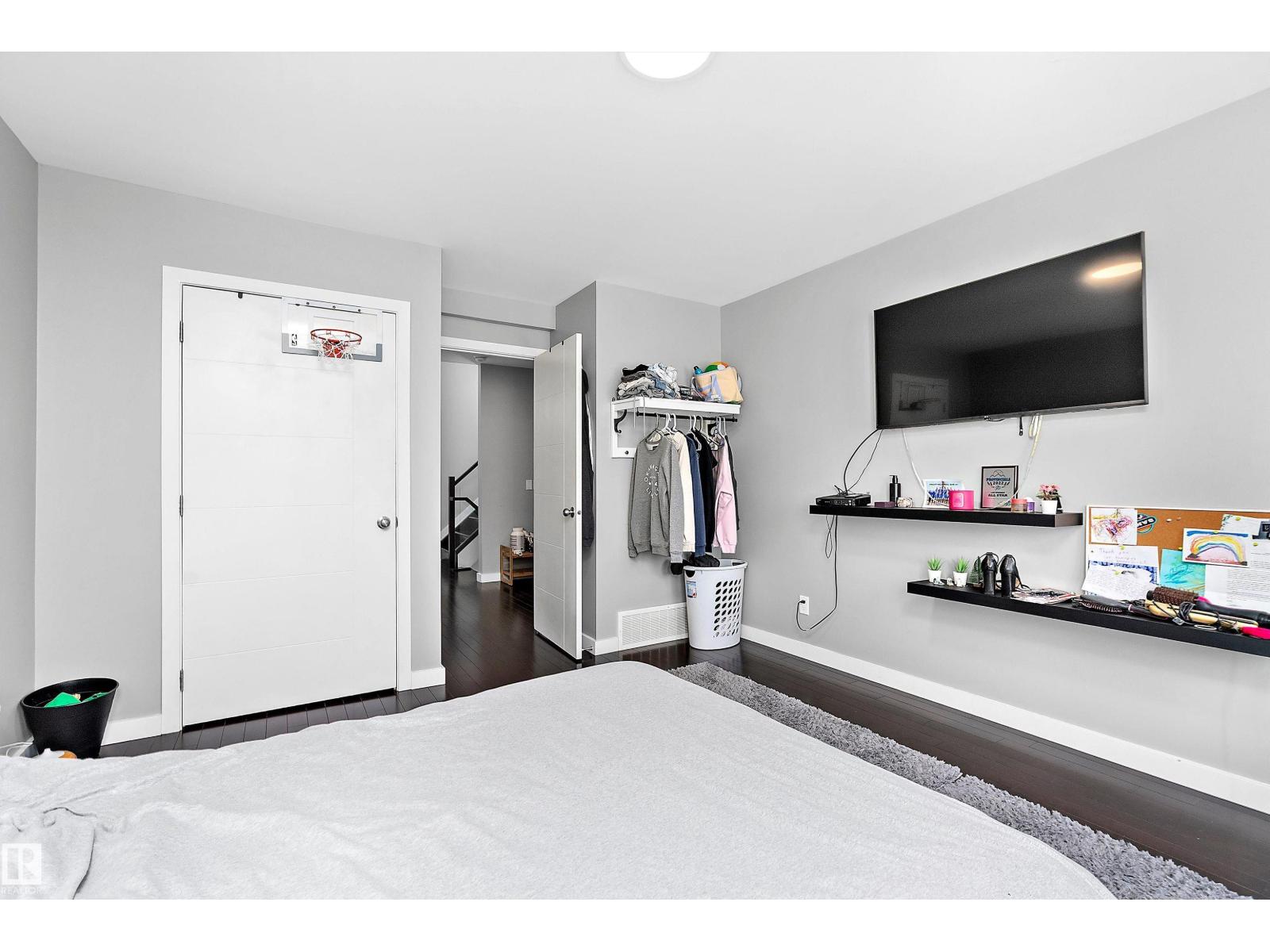 14832 103 Ave NW - 30
