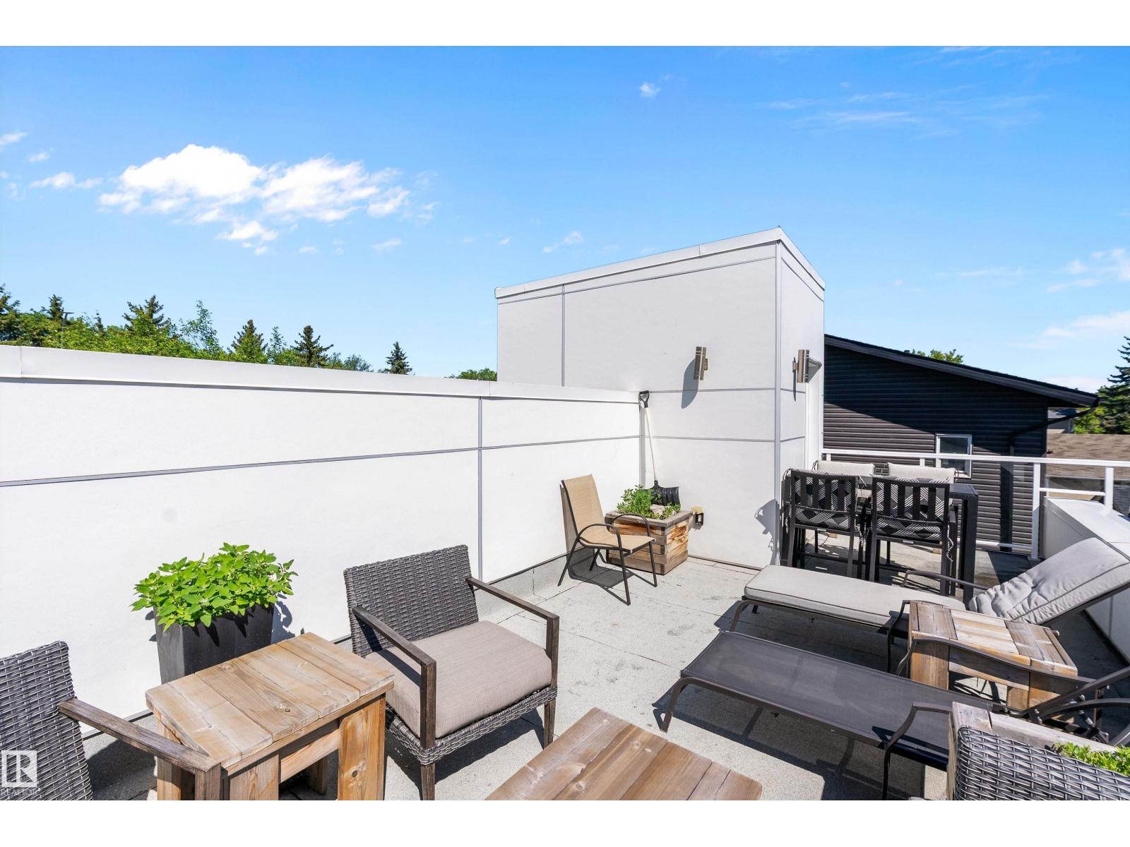 14832 103 Ave NW - 44