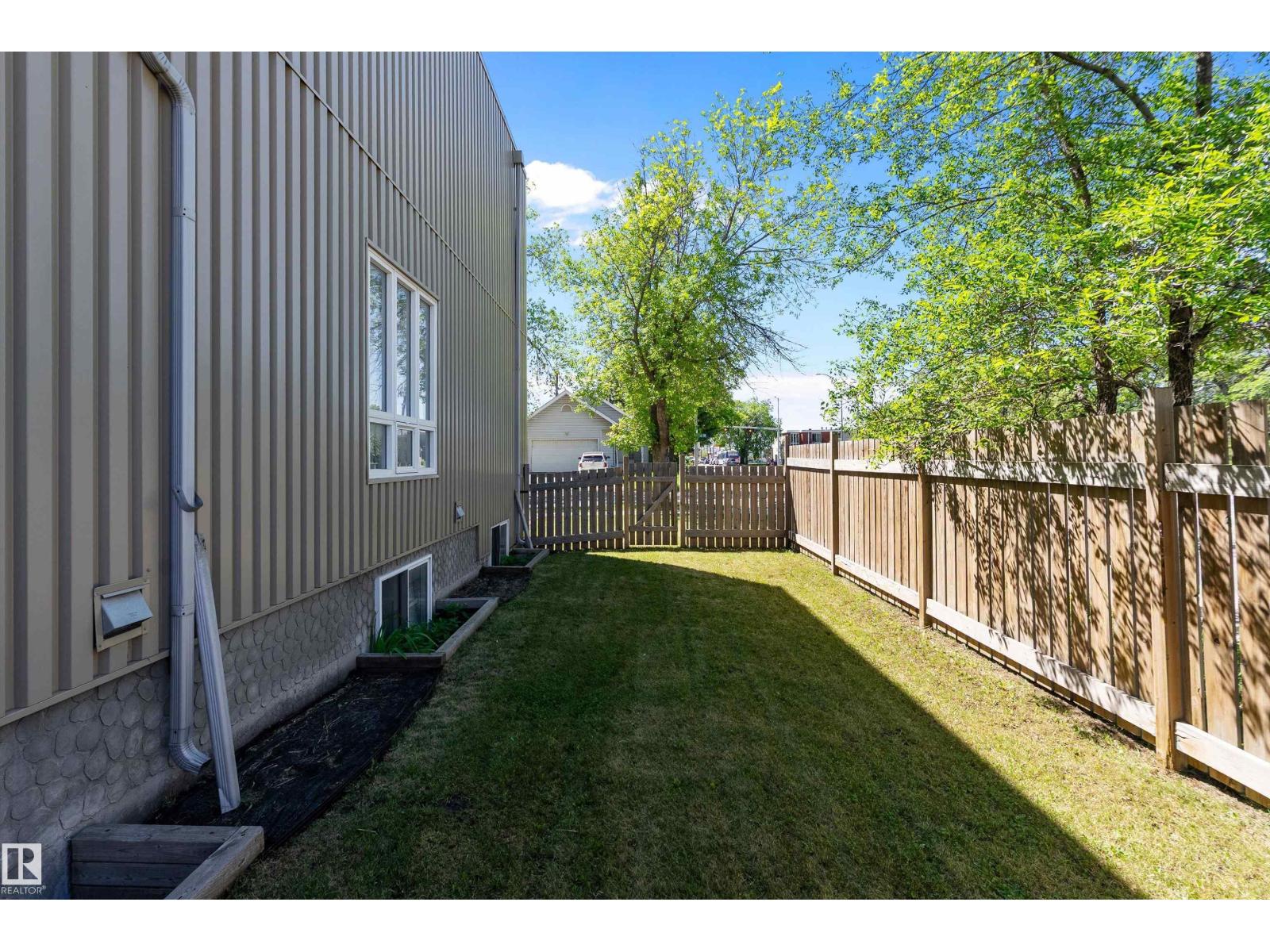14832 103 Ave NW - 47