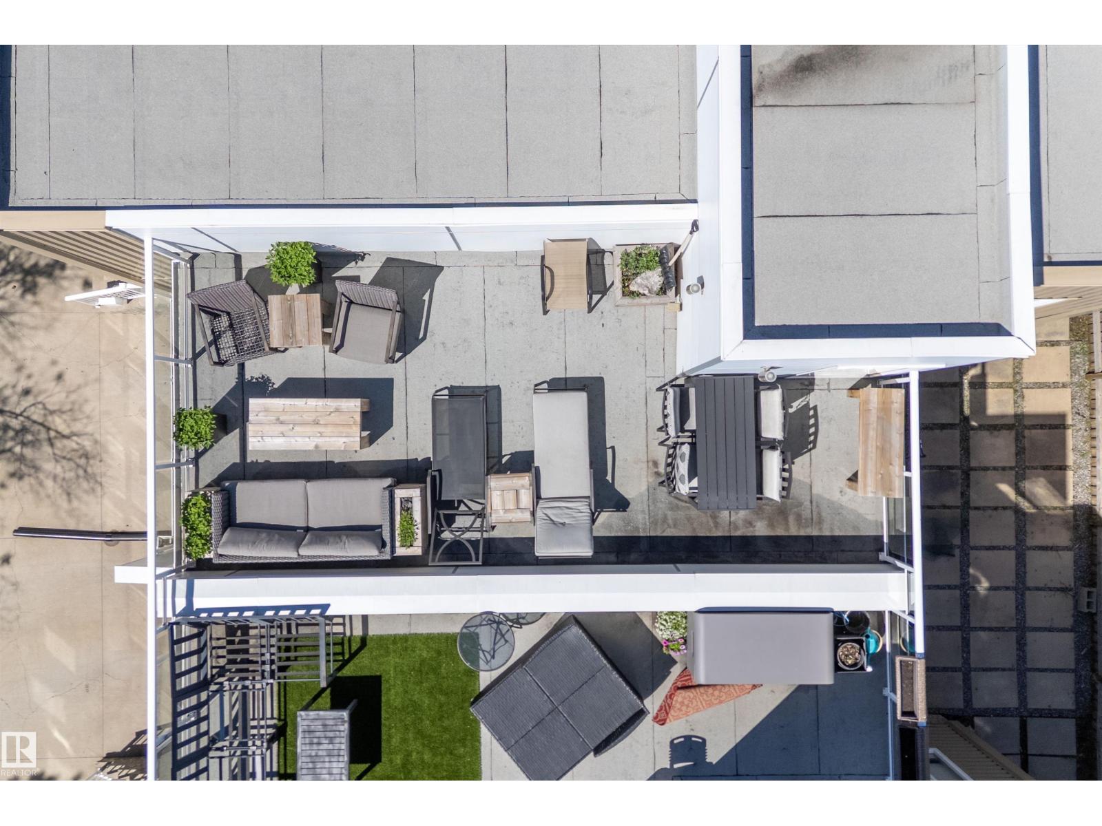 14832 103 Ave NW - 55