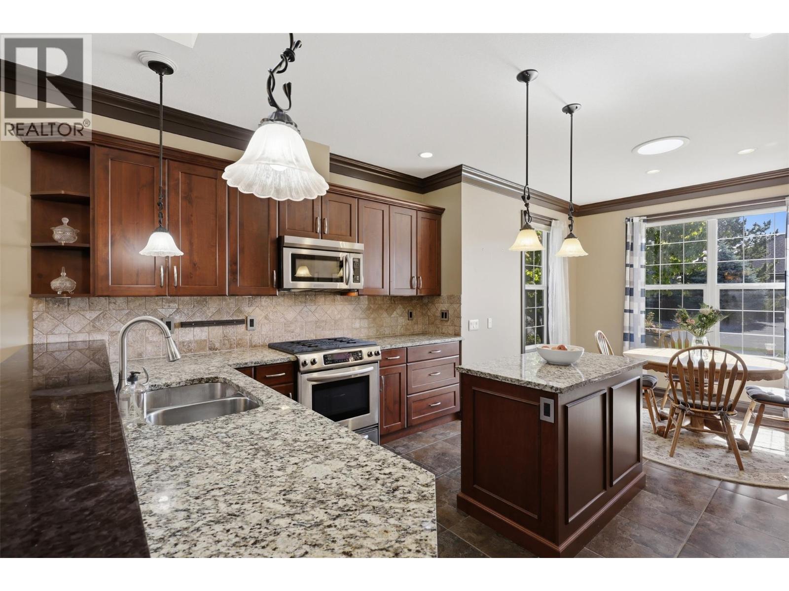 500 STONERIDGE Drive - 21