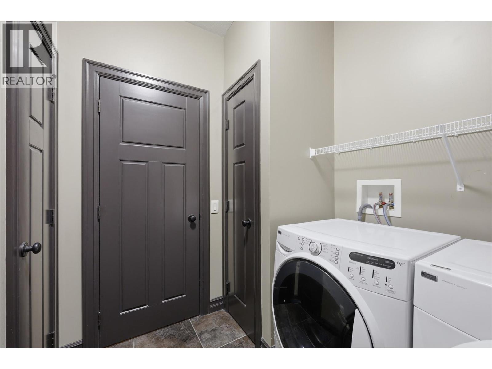 500 STONERIDGE Drive - 39