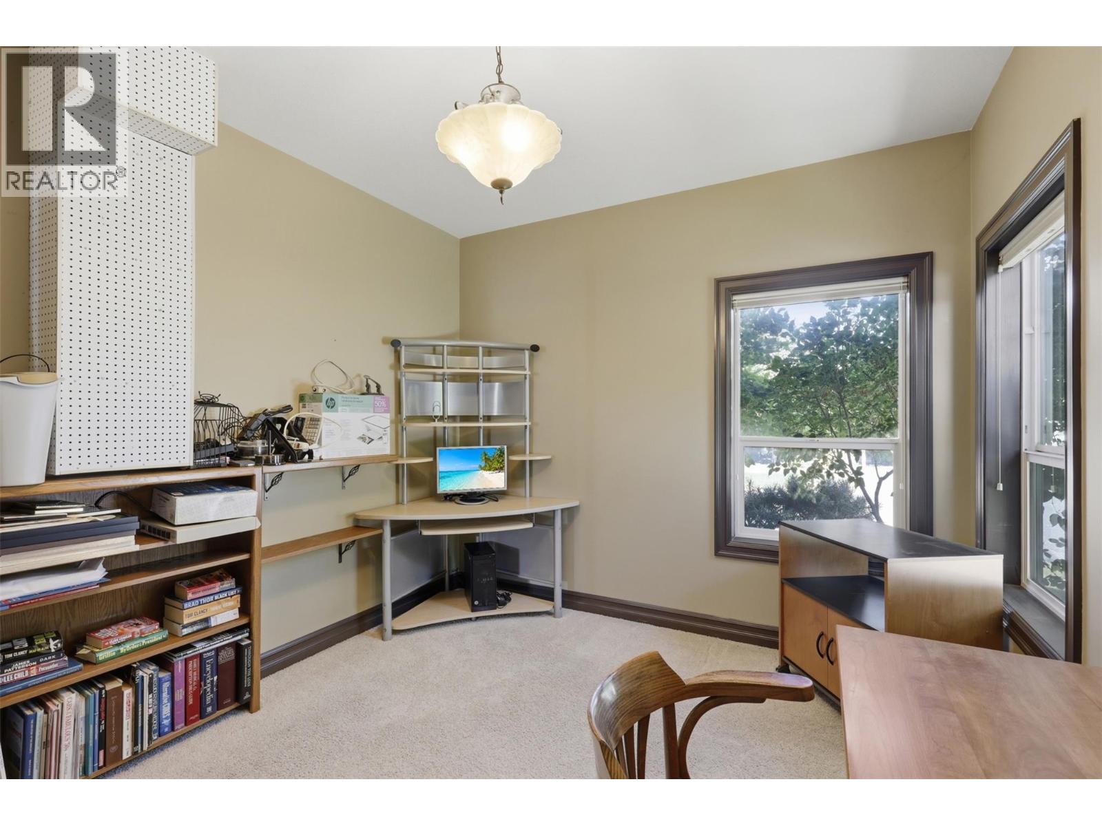 500 STONERIDGE Drive - 19