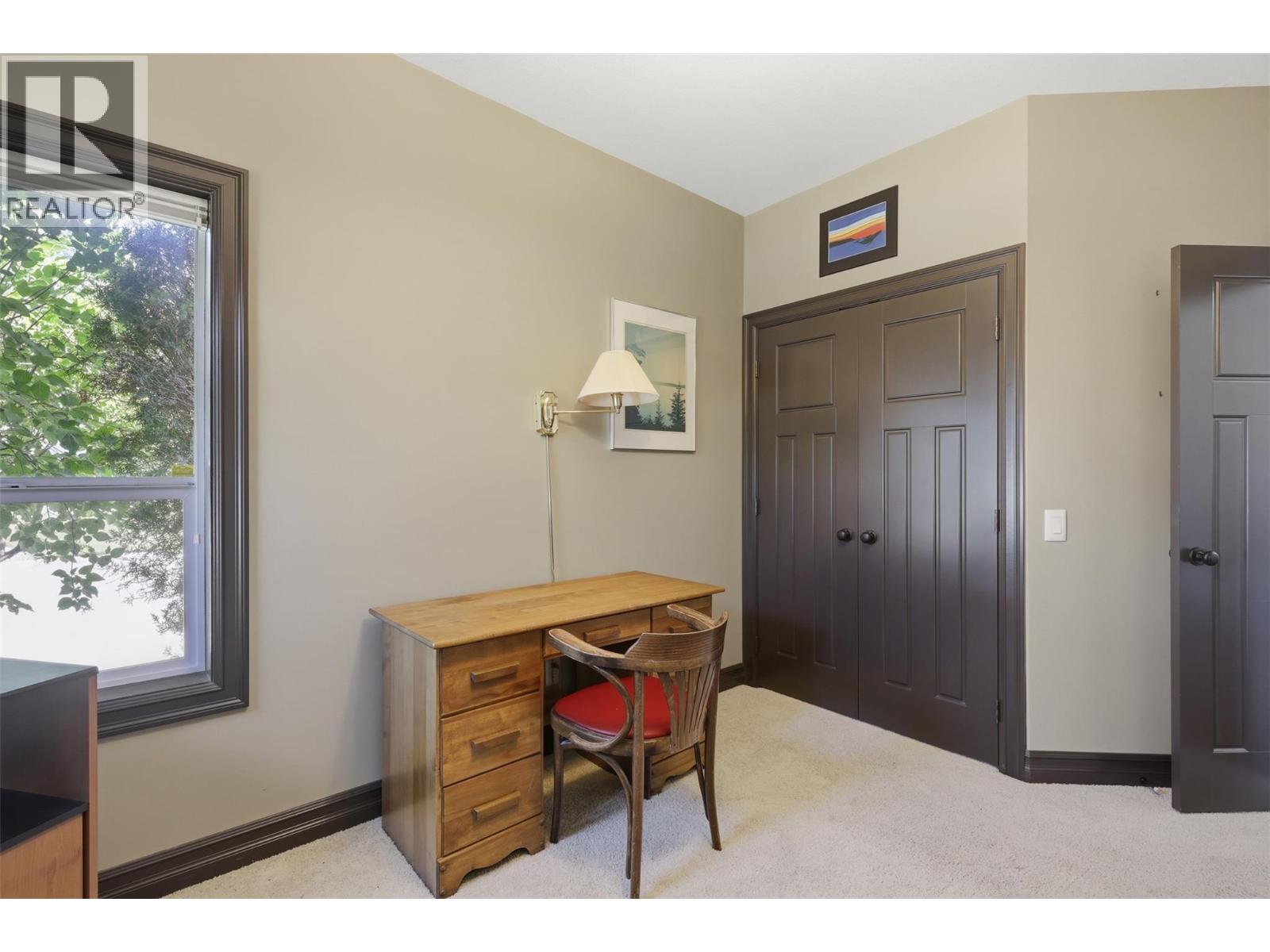 500 STONERIDGE Drive - 17