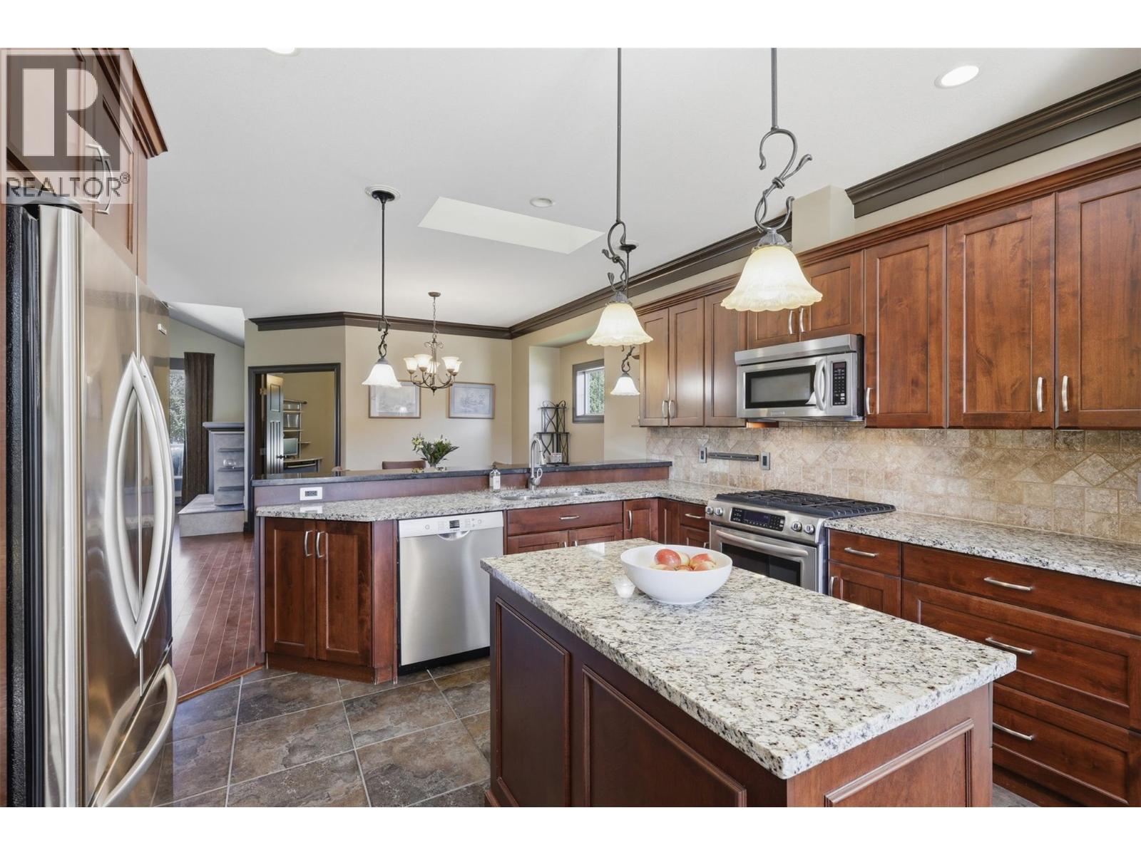 500 STONERIDGE Drive - 27