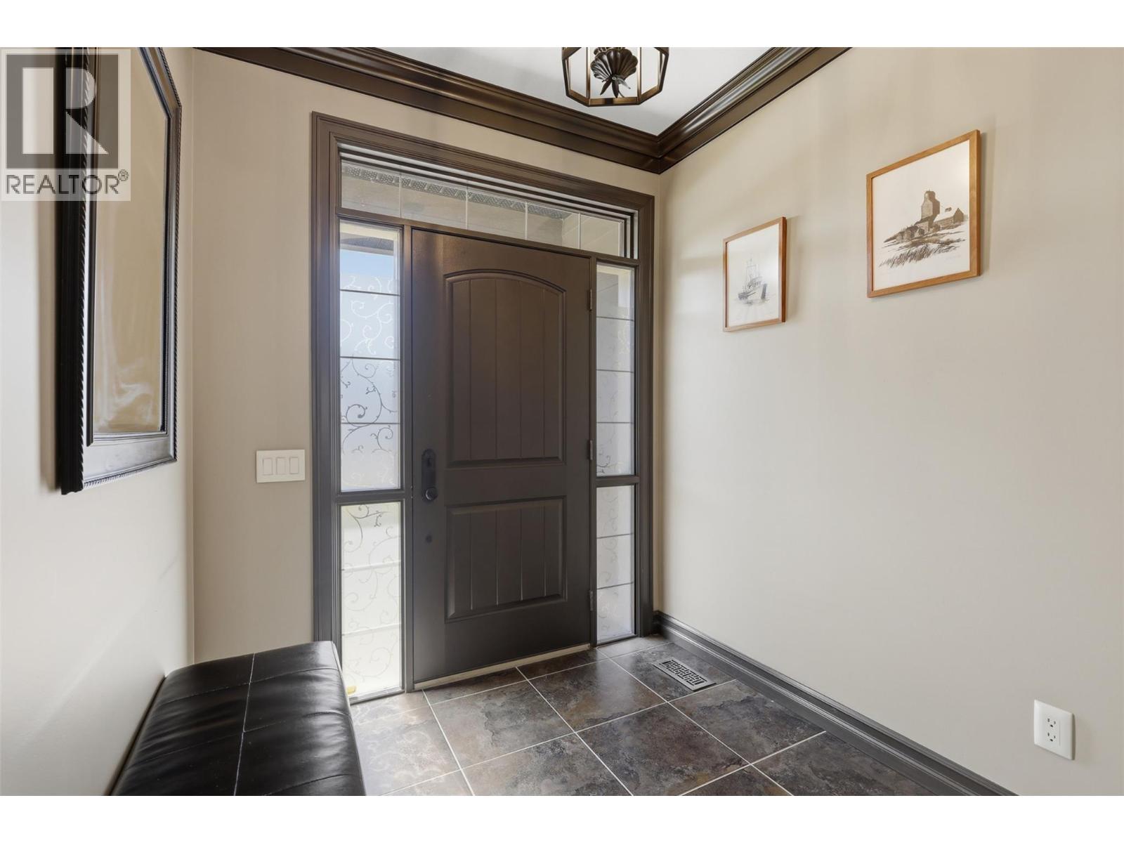 500 STONERIDGE Drive - 4