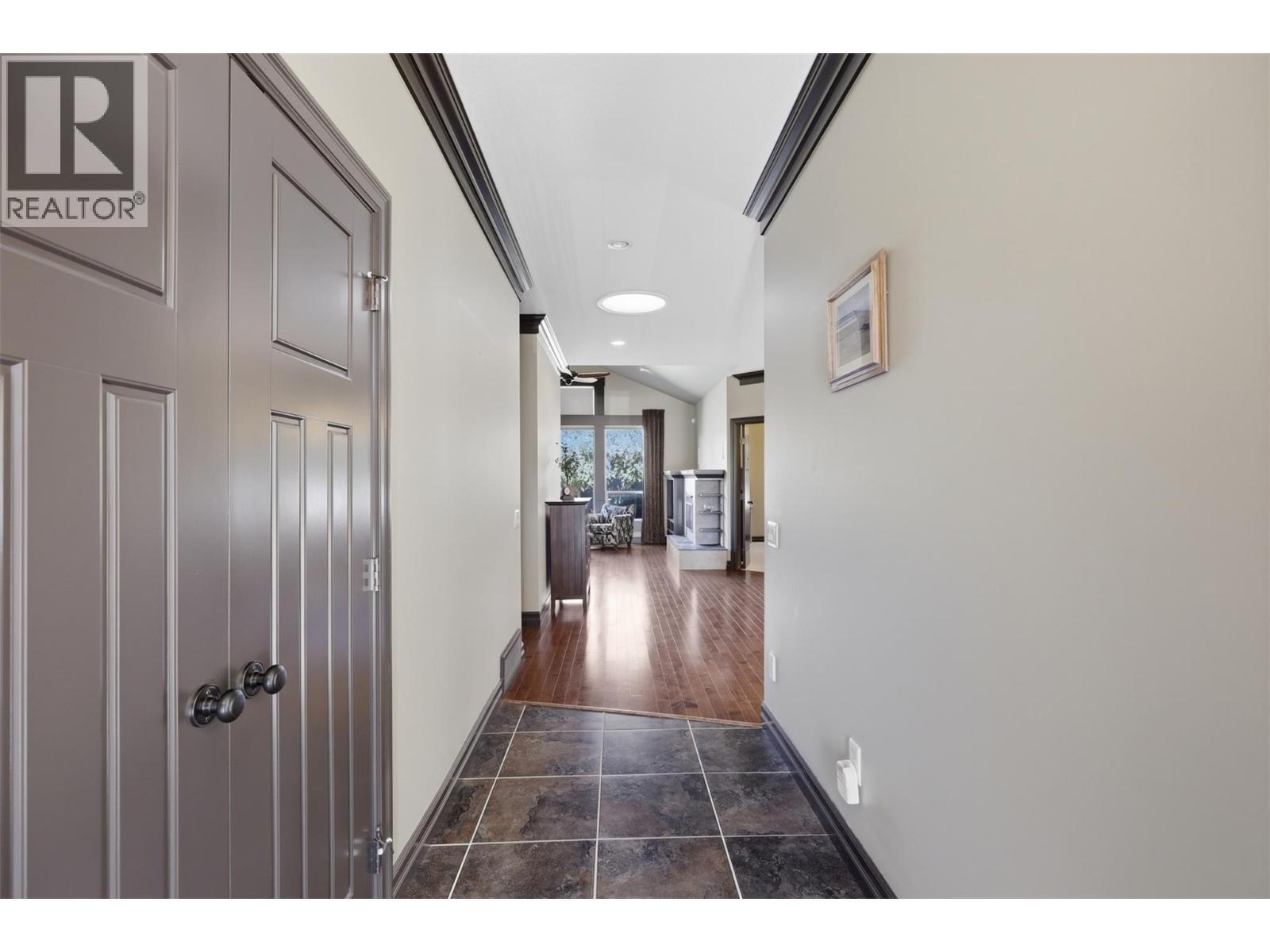500 STONERIDGE Drive - 6