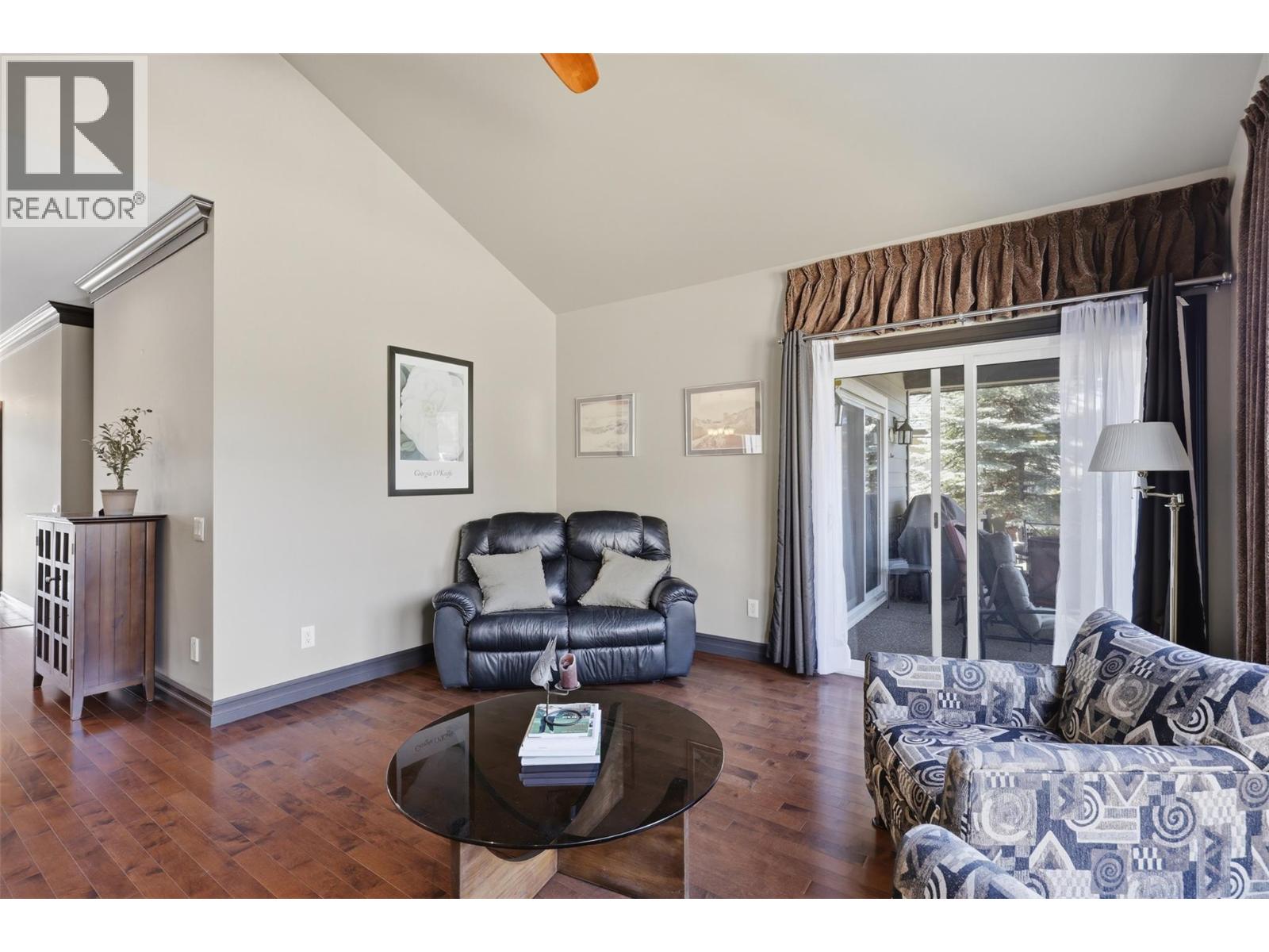 500 STONERIDGE Drive - 9