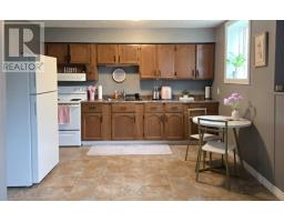 52 Carmen Avenue thumbnail 17