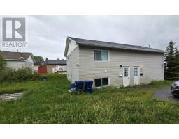 52 Carmen Avenue thumbnail 2