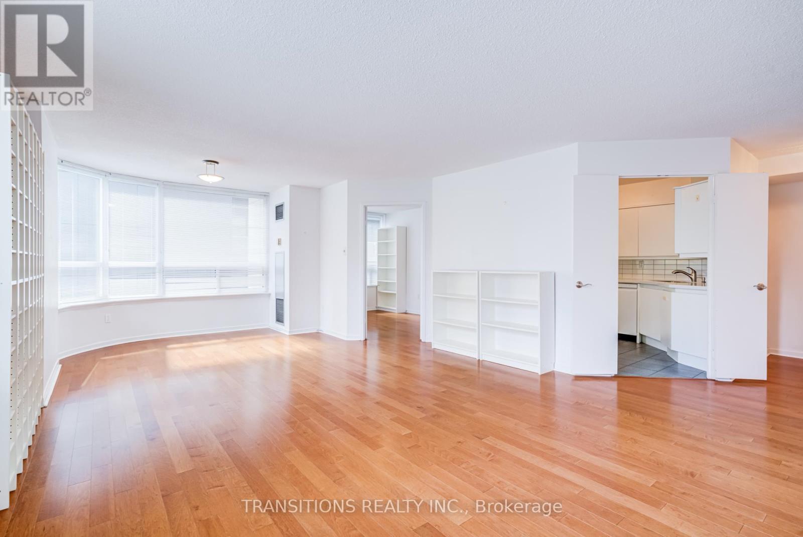 #610 25 MAITLAND STREET - 14