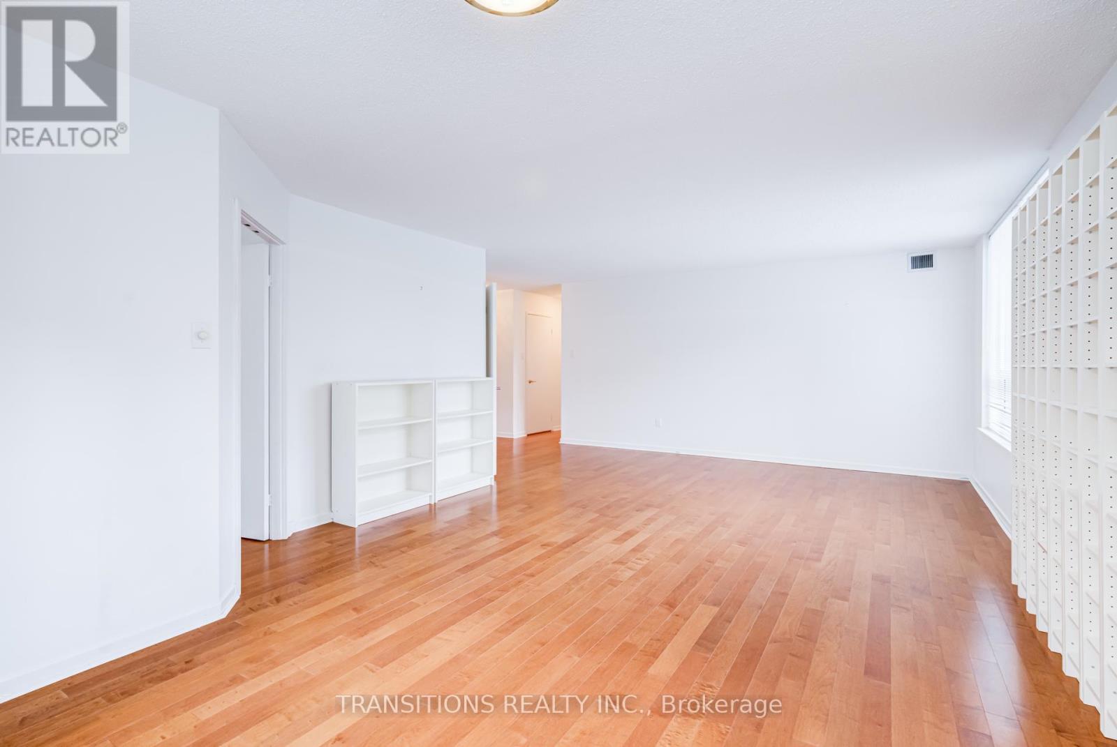 #610 25 MAITLAND STREET - 15