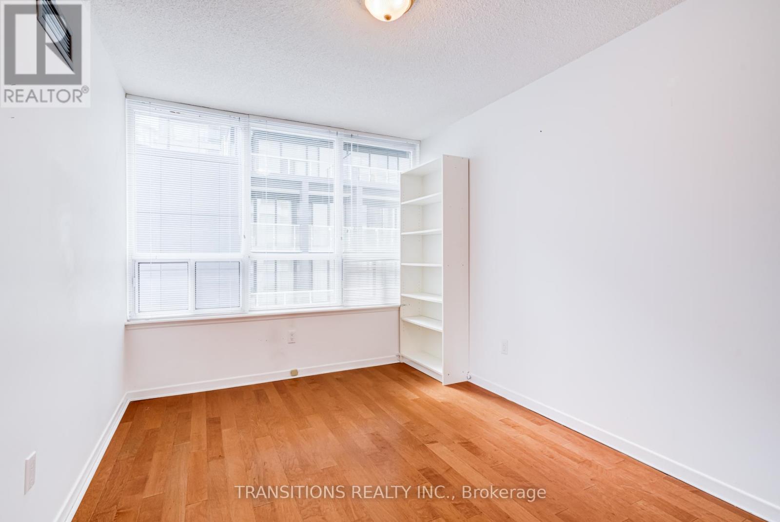 #610 25 MAITLAND STREET - Image 18