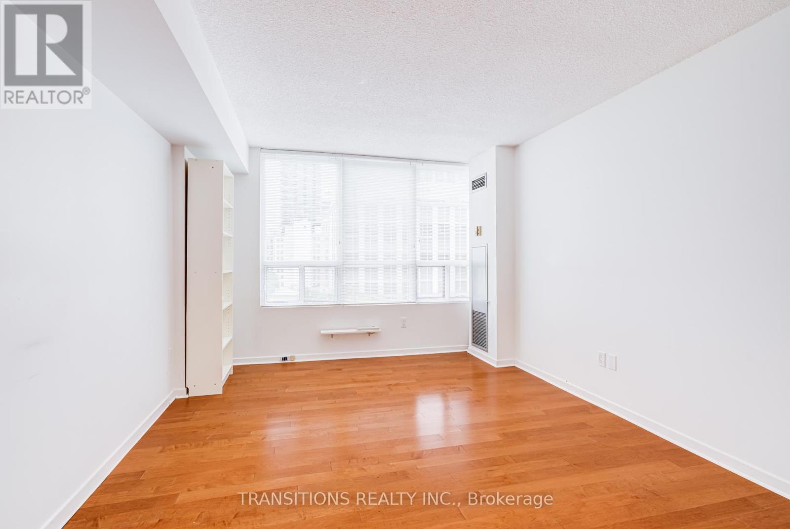 #610 25 MAITLAND STREET - 20