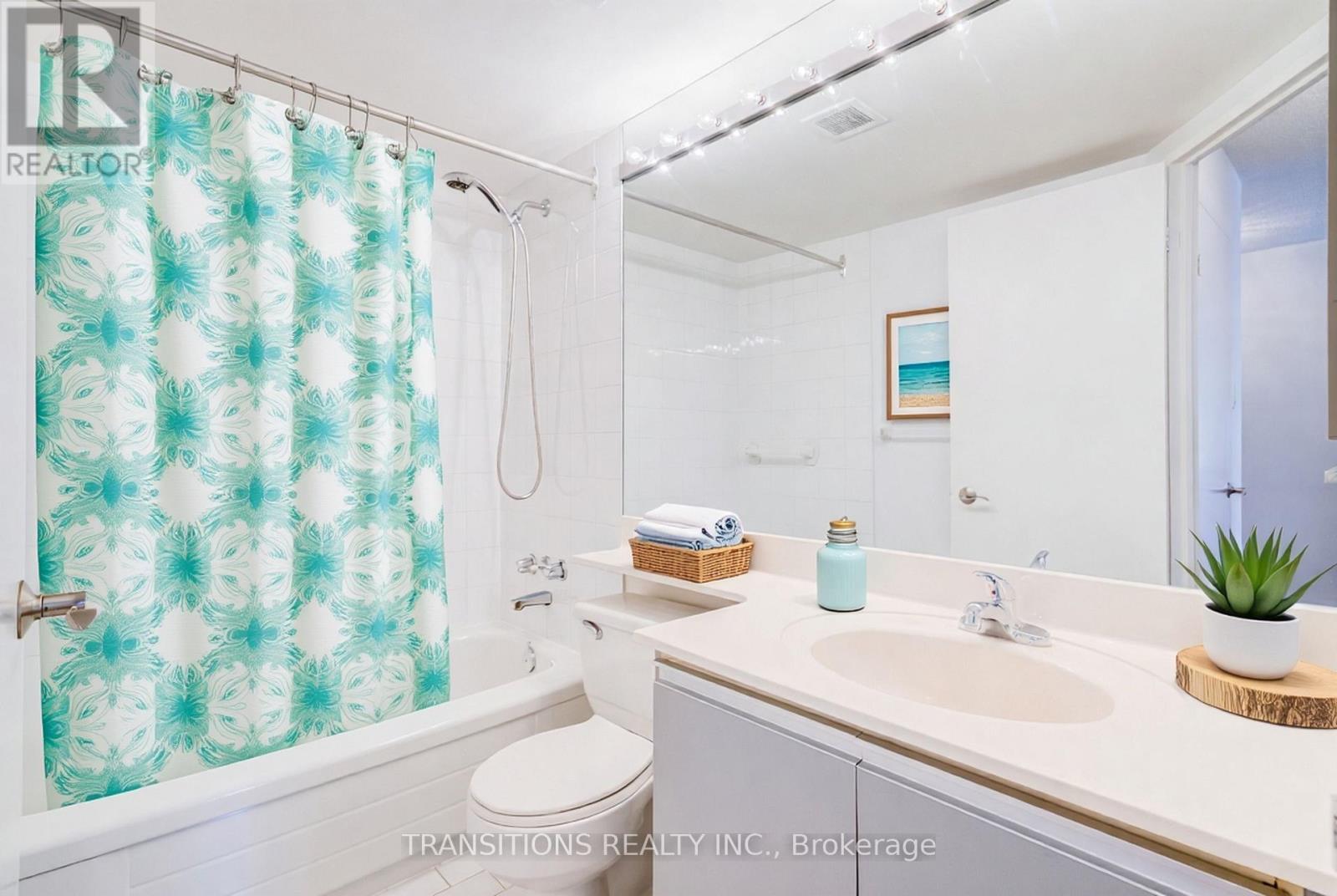 #610 25 MAITLAND STREET - 7