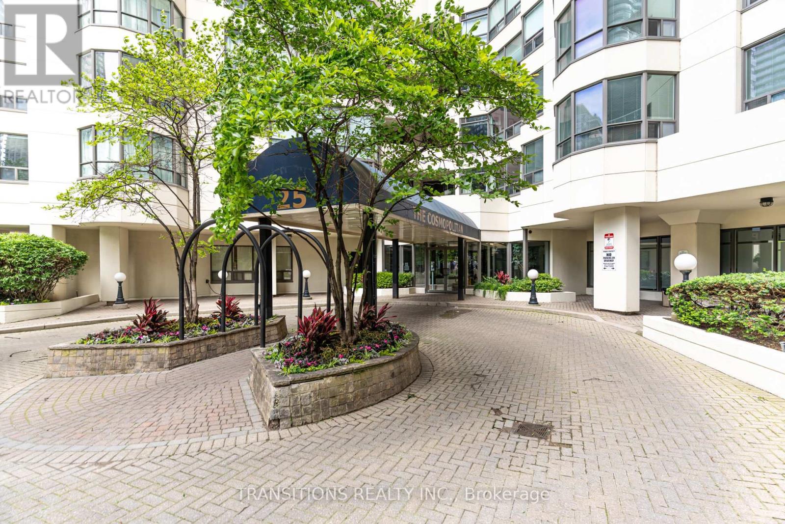 #610 25 MAITLAND STREET - Image 9